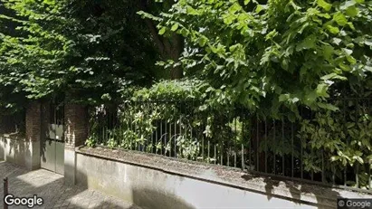 Apartments for rent in Versailles - Photo from Google Street View Apartments for rent in Versailles - Photo from Google Street View