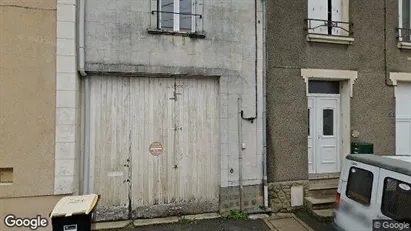 Apartments for rent in Bressuire - Photo from Google Street View Apartments for rent in Bressuire - Photo from Google Street View