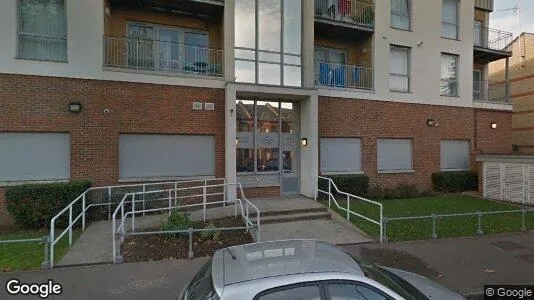 Apartments for rent in London E16 - Photo from Google Street View