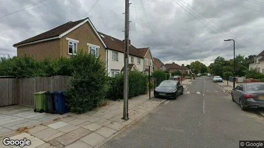 Rooms for rent in London W3 - Photo from Google Street View