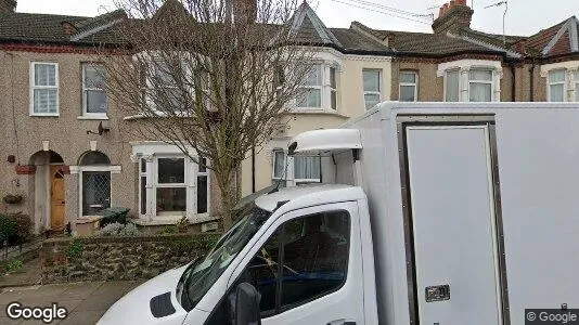 Apartments for rent in London N17 - Photo from Google Street View