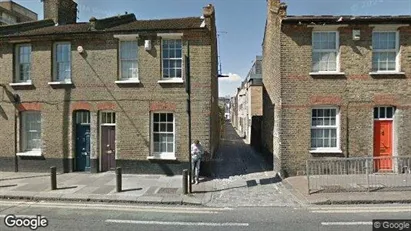 Apartments for rent in London E2 - Photo from Google Street View