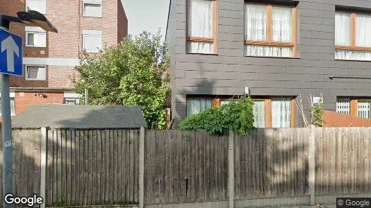 Apartments for rent in London E2 - Photo from Google Street View