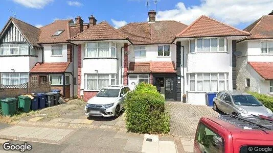 Apartments for rent in London NW11 - Photo from Google Street View