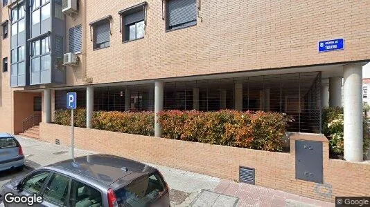 Apartments for rent in Madrid Ciudad Lineal - Photo from Google Street View