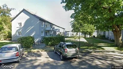 Apartments for rent in Krefeld - Photo from Google Street View Apartments for rent in Krefeld - Photo from Google Street View