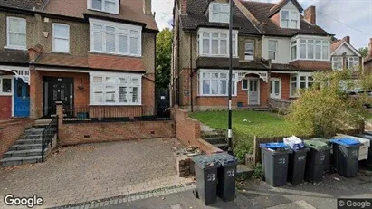Apartments for rent in South Croydon - Surrey - Photo from Google Street View