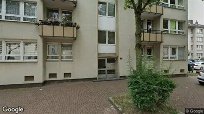 Apartments for rent in Duisburg - Photo from Google Street View Apartments for rent in Duisburg - Photo from Google Street View