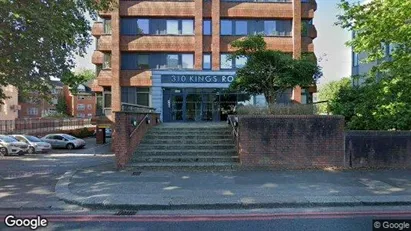 Apartments for rent in Reading - Berkshire - Photo from Google Street View