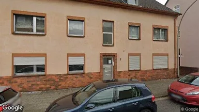Apartments for rent in Duisburg - Photo from Google Street View Apartments for rent in Duisburg - Photo from Google Street View