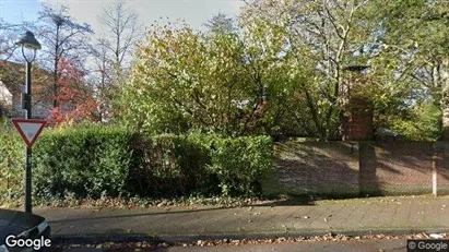 Apartments for rent in Dusseldorf - Photo from Google Street View Apartments for rent in Dusseldorf - Photo from Google Street View