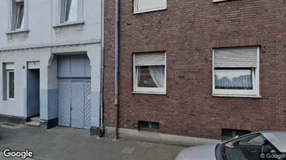 Apartments for rent in Duisburg - Photo from Google Street View Apartments for rent in Duisburg - Photo from Google Street View