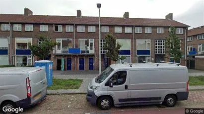 Apartments for rent in Velsen - Photo from Google Street View Apartments for rent in Velsen - Photo from Google Street View