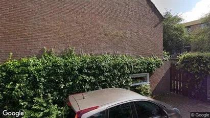 Apartments for rent in Haarlem - Photo from Google Street View Apartments for rent in Haarlem - Photo from Google Street View