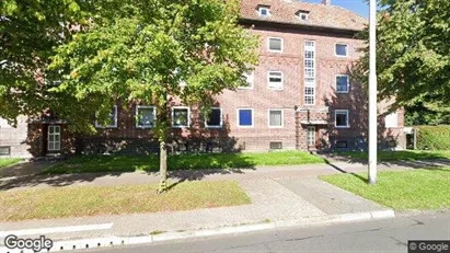 Apartments for rent in Wilhelmshaven - Photo from Google Street View Apartments for rent in Wilhelmshaven - Photo from Google Street View