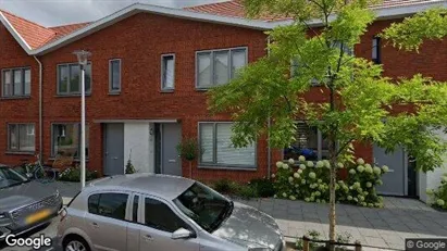 Apartments for rent in Eindhoven - Photo from Google Street View Apartments for rent in Eindhoven - Photo from Google Street View