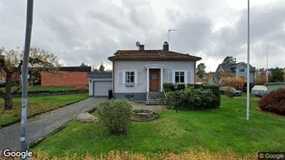 Apartments for rent in Örebro - Photo from Google Street View Apartments for rent in Örebro - Photo from Google Street View