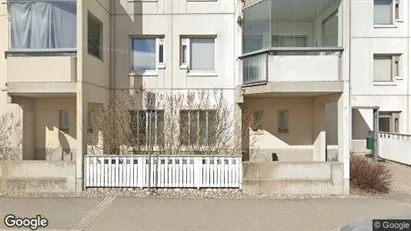 Apartments for rent in Helsinki Kaakkoinen - Photo from Google Street View Apartments for rent in Helsinki Kaakkoinen - Photo from Google Street View