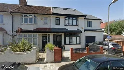 Apartments for rent in Mitcham - Surrey - Photo from Google Street View