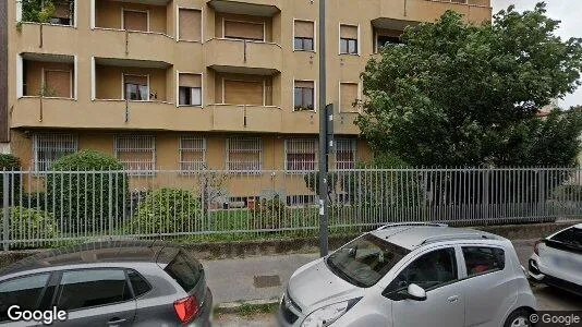 Rooms for rent in Milano Zona 2 - Stazione Centrale, Gorla, Turro, Greco, Crescenzago - Photo from Google Street View