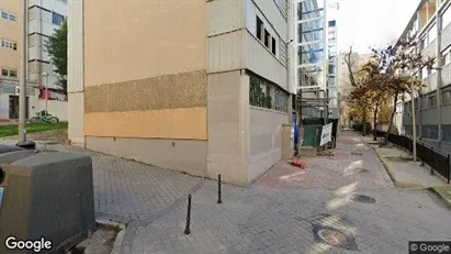 Apartments for rent in Madrid Ciudad Lineal - Photo from Google Street View