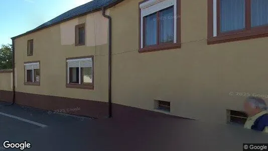 Apartments for rent in Cisnădie - Photo from Google Street View