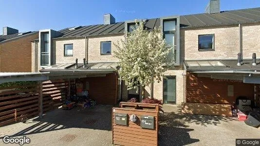 Apartments for rent in Vallensbæk Strand - Photo from Google Street View