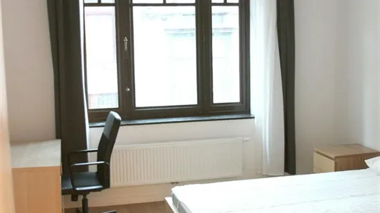 Rooms in Brussels Schaarbeek - photo 2