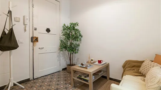 Rooms in Barcelona Ciutat Vella - photo 6