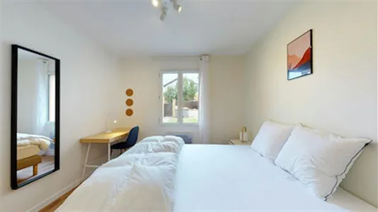 Rooms in Bobigny - photo 2