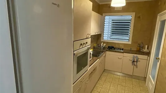 Rooms in Barcelona Eixample - photo 10