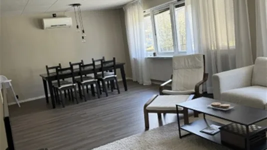 Houses in Falkenberg - photo 2