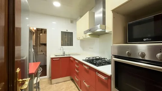 Rooms in Barcelona Eixample - photo 10