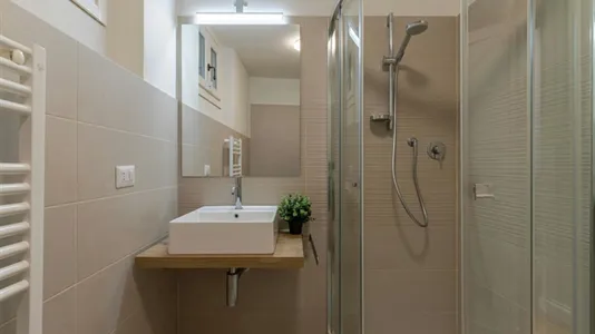 Rooms in Florence - photo 3