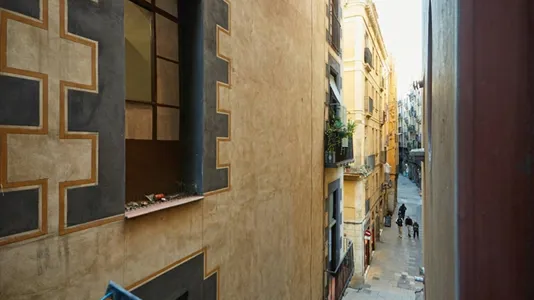 Rooms in Barcelona Ciutat Vella - photo 6
