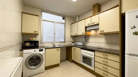 Rooms in Barcelona Eixample - photo 7