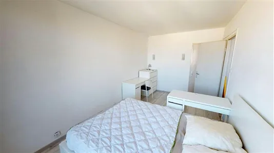 Rooms in Toulouse - photo 2