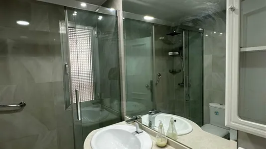 Rooms in Madrid Salamanca - photo 9