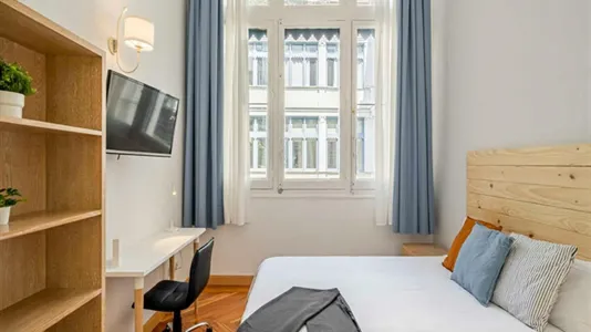 Rooms in Madrid Centro - photo 3