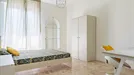 Room for rent, Cinisello Balsamo, Lombardia, &lt;span class=&quot;blurred street&quot; onclick=&quot;ProcessAdRequest(13701486)&quot;&gt;&lt;span class=&quot;hint&quot;&gt;See streetname&lt;/span&gt;[xxxxxxxxxxxxx]&lt;/span&gt;