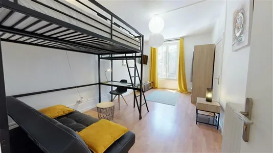 Rooms in Clermont-Ferrand - photo 1