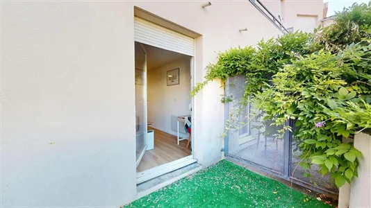 Apartments in Lyon - photo 5