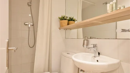 Apartments in Barcelona Ciutat Vella - photo 4