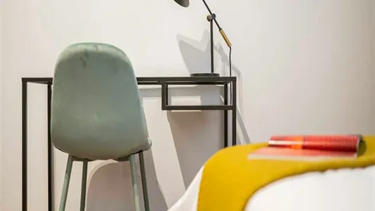 Rooms in Madrid Centro - photo 8