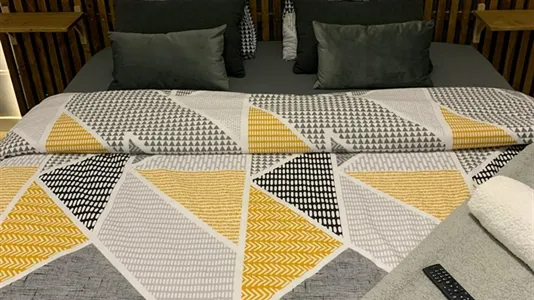 Rooms in Barcelona Ciutat Vella - photo 9