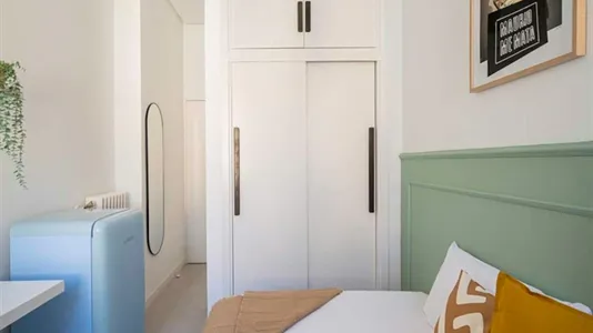 Rooms in Madrid Centro - photo 7