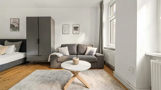 Apartments in Berlin Neukölln - photo 3