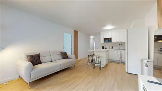 Rooms in Saint-Julien-en-Genevois - photo 8