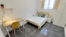 Room for rent, Granada, Andalucía, &lt;span class=&quot;blurred street&quot; onclick=&quot;ProcessAdRequest(9642885)&quot;&gt;&lt;span class=&quot;hint&quot;&gt;See streetname&lt;/span&gt;[xxxxxxxxxxxxx]&lt;/span&gt;