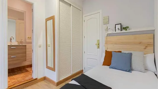 Rooms in Madrid Centro - photo 2